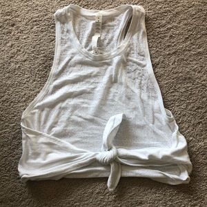 Lululemon crop shirt
